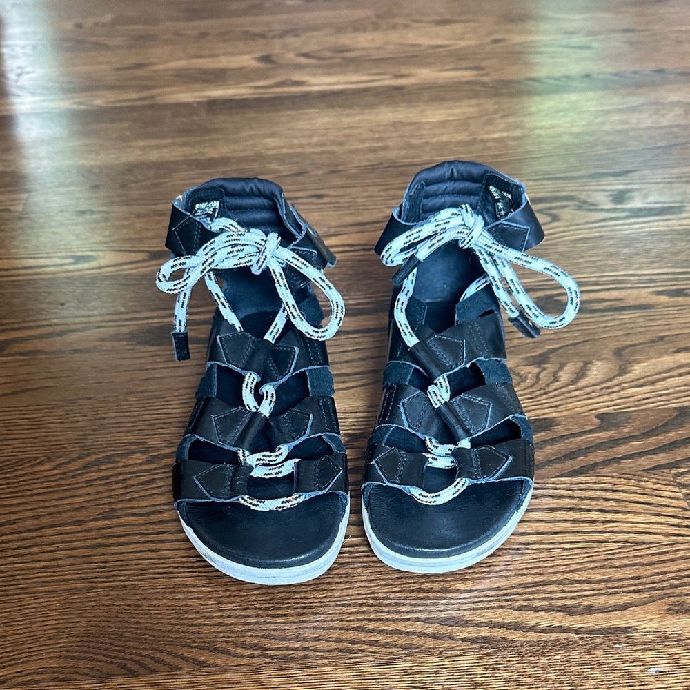 Stylish Black Women's Sorel Gladiator Sandals